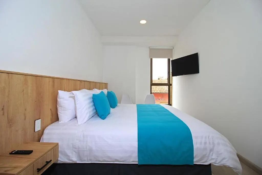 קואנקה Apart Hotel Casa Blanca 3*,  אקוודור